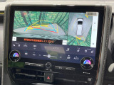 【パノラミックビューモニター】専用のカメラにより、上から見下ろしたような視点で360度クルマの周囲を確認することができます☆死角部分も確認しやすく、狭い場所での切り返しや駐車もスムーズに行えます。
