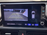 便利な3ビュー切り替え、ガイド線表示付きのバックカメラです。後退時、後方の視界をサポートします