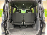 普段のお買い物や通勤、送迎等に十分な荷室スペースを確保しております。セカンドシートを倒すと、大きな荷物の積載も可能です♪