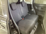 リアシートも使用感なくピッカピカです!足元ゆったり伸ばして座れますよ!
