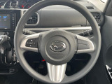 ステアリングも使用感が少なく、きれいな状態となっております♪