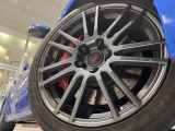 【純正18インチアルミホイール】外観にマッチした純正アルミホイールを装着しております。各種社外アルミホイールや、スタッドレスタイヤも取扱いしております。是非ご相談ください♪