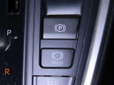 電動パーキングブレーキを装備しております。