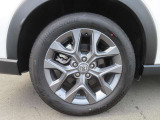 純正アルミホイールが装備されています!