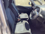 フロントシートの状態良好です。