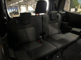 3列目シートはもちろん状態良好☆大人でもゆったりと座って頂けますので、大人数でのお出かけもラクラクです♪ご家族で、気の知れた仲間で、ドライブに行くのが楽しみですね♪