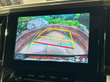【バックカメラ】駐車時に後方がリアルタイム映像で確認できます。大型商業施設や立体駐車場での駐車時や、夜間のバック時に大活躍!運転スキルに関わらず、今や必須となった装備のひとつです!