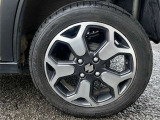 【純正ホイール】外観にマッチした純正アルミホイールを装着しております。
