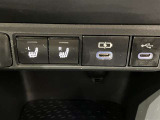 【シートヒーター(運転席・助手席)】寒さが厳しい朝も身体を直接温めることができ、快適に運転できます♪