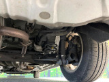 お車を安心してお乗りいただく為には、足回りの定期点検が欠かせません。サービスサポート(有償保証)では無料点検もご提供しており、安心のカーライフをお過ごしいただけるサポート体制が整っています。