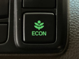 ★ECONスイッチ★ エコドライブを加速しよう!スイッチをONにすると、運転の仕方によるロスを抑え込み燃費をよくするようクルマが頑張ります(*^ー^*)燃費向上にチャレンジ♪