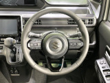 【純正革巻きステアリング】上質な革を使用することで、手にしっかり馴染みとても運転しやすいハンドルです♪
