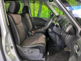 運転席シート廻りは使用感も少なく、良好な状態となっています。丁寧に使われていたことがよくわかりますね。