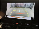 バックガイドモニターで、後方を確認しながら安心して駐車することができます。運転初心者も熟練者も必須の機能ですよ!