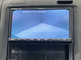 【バックモニター】駐車時に後ろの映像がナビゲーションにうつるので駐車がらくらく★車庫入れが心配な方もバックモニターで安心★