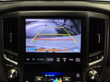【バックカメラ】運転が苦手な方も車庫入れラクラクです!ギアをリバースに入れれば自動的に切り換わりますので、面倒な操作は不要です♪狭い駐車場もお車を傷つけず安心ですね!