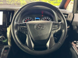 ステアリングも使用感が少なく、きれいな状態となっております♪