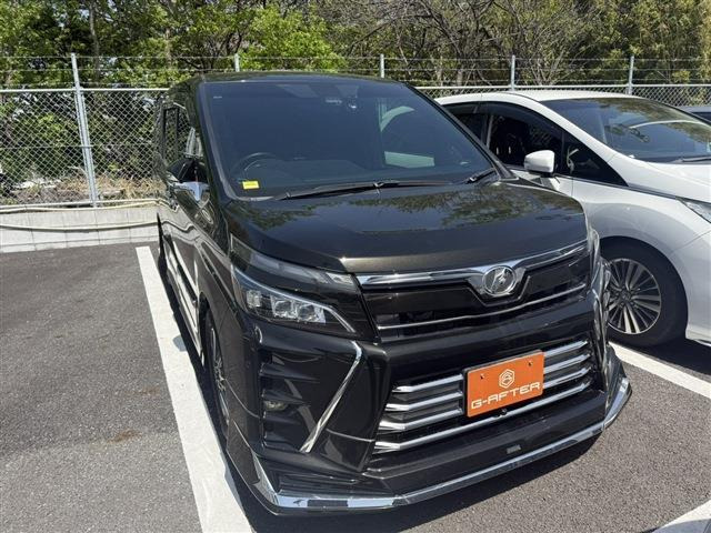 ヴォクシー 2.0 ZS フリップダウンモニター フルモデリスタエ