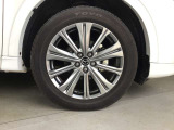 アルミホイール装着☆足回りが引き締まって見えてカッコいいですね☆