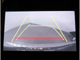 バックカメラにはガイドラインがついていて視覚的に駐車をサポートいたします!