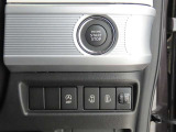 両側電動のスライドドアで楽々スムース!運転席からも開閉の操作もできます♪キーのスイッチひとつで自動開閉できる便利な機能もついてます♪