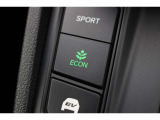 SPORT、ECON 、EVモードを切り替えて、自分好みの走りが楽しめます。」