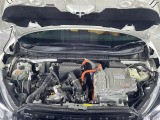 【エンジンルーム】エンジンの調子は良好です!ご納車前にはしっかりとオイル交換・その他油種類の点検補充をさせて頂きます。また、ガリバーでは修復歴のある車は販売いたしません。
