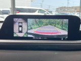 【360&deg;ビューモニター】専用のカメラにより、上から見下ろしたような視点で360度クルマの周囲を確認することができます☆死角部分も確認しやすく、狭い場所での切り返しや駐車もスムーズに行えます。