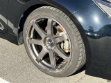 18インチ社外アルミホイール★タイヤサイズ225/40R18です!【DOT266OFBCDO1523】
