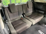 3列目シートはもちろん状態良好☆大人でもゆったりと座って頂けますので、大人数でのお出かけもラクラクです♪ご家族で、気の知れた仲間で、ドライブに行くのが楽しみですね♪