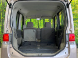 普段のお買い物や通勤、送迎等に十分な荷室スペースを確保しております。セカンドシートを倒すと、大きな荷物の積載も可能です♪