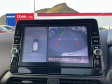 【アラウンドビューモニター】周囲を見渡せる映像で、スムースな駐車をサポートします