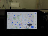 トヨタ純正ナビ装備!地図描写は文字も道もクリアで見やすく、滑らかに表示します。これさえあればもう道に迷わないですみますね♪フルセグで地上波デジタル放送TVもバッチリ綺麗に見れちゃいます♪