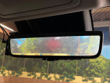 【デジタルインナーミラー】カメラが撮影した車両後方の映像をルームミラー内に表示。クリアな視界で状況の確認が可能です!※ドラレコ機能ご利用には別途SDカードをご用意いただく場合があります。