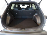 広々としたラゲージスペースを備えています。大きなものや長さのある荷物もしっかりと積み込めます。