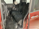 広々とした後部座席です♪