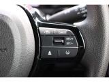 安全運転支援システムHonda SENSINGを搭載しております。衝突軽減ブレーキや誤発進抑制機能、アダプティブクルーズコントロールや車線維持など複数の先進技術で安心と快適なドライブをサポートします。