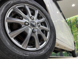【14インチアルミホイール】外観にマッチしたアルミホイールを装着しております。各種アルミホイールや、スタッドレスタイヤも取扱いしております。是非ご相談ください♪