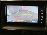 バックガイドモニターで、後方を確認しながら安心して駐車することができます。運転初心者も熟練者も必須の機能ですよ!