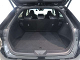 広々としたラゲージスペースを備えています。大きなものや長さのある荷物もしっかりと積み込めます。