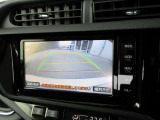 バックカメラで後方がリアルタイム映像で確認できます!商業施設や駐車場でのバック時、夜間のドライブでも安心です♪