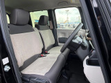 運転席シート廻りは使用感も少なく、良好な状態となっています。丁寧に使われていたことがよくわかりますね。