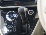 ストレート式のシフトレバーを採用しております♪シンプルなので、誰でも使いやすいですネ☆