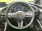 ステアリングも使用感が少なく、きれいな状態となっております♪