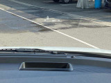 ヘッドアップディスプレイにより車速をはじめ様々な情報を表示させることができます。