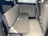 リヤシートの状態良好です。