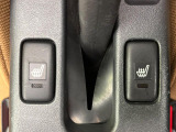 【シートヒーター】寒い日に重宝するシートヒーター!エアコンより早く温まってくれるので寒がりの人も安心ですね♪エアコンの温風は乾燥するから苦手、という方にもをおすすめです。