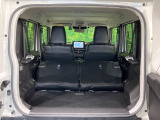 後席を格納すると、これだけの広さが!シーンに合わせたシートアレンジで、大きな荷物も積むことが出来ます♪