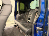 清潔で広々したシートです!後部座席でもゆったり快適に過ごせるので、後ろに座る人たちもドライブが楽しくなりますよ。是非、現車を見て体感してみてください。
