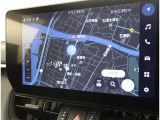 純正ナビを装備。タッチパネル式で使いやすく、お出かけもラクラクです。
